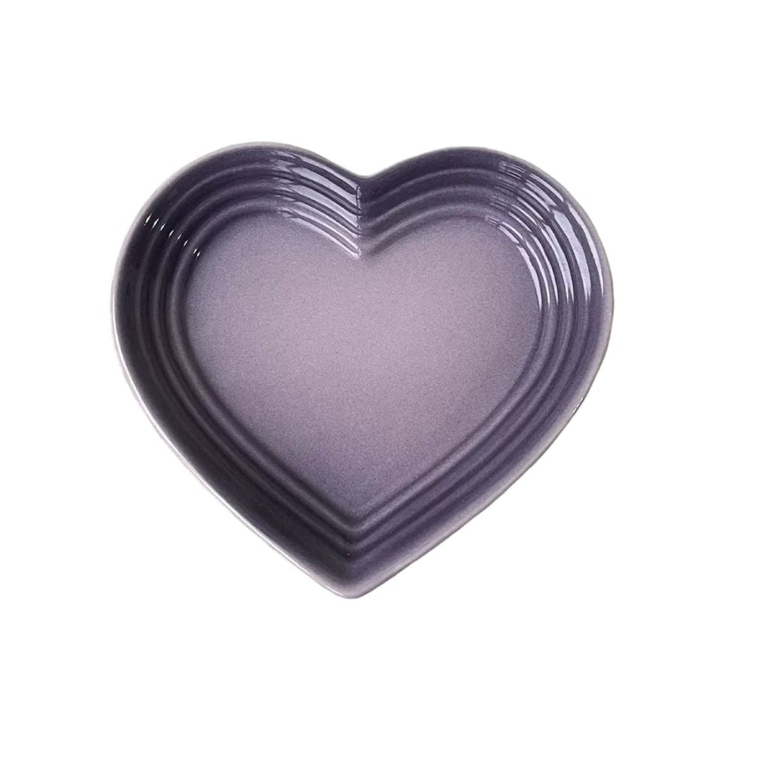Ceramic Heart-Shaped Cat Plate – Shallow Feeding Plates for Cats