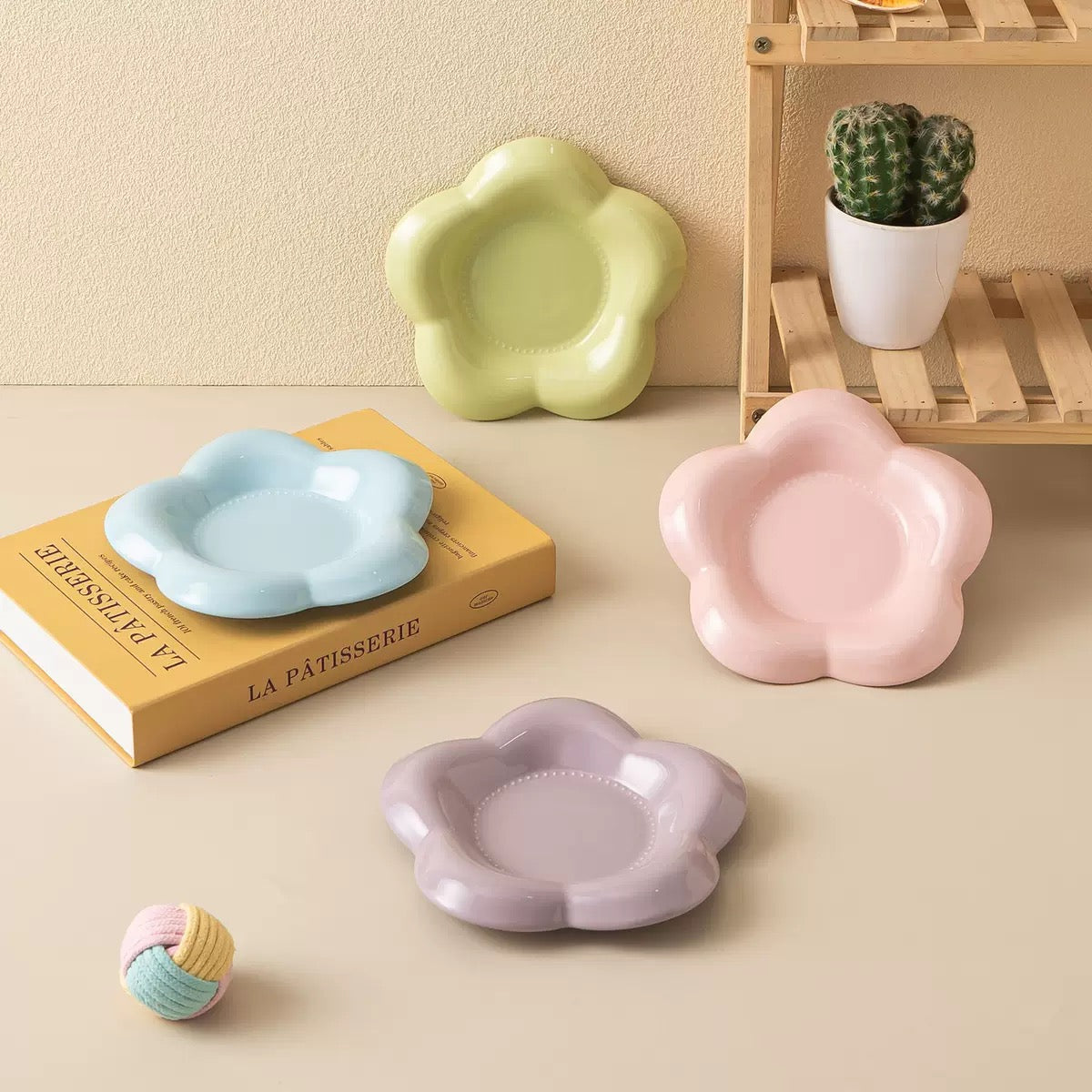 Bubble Shape Cat Plates
