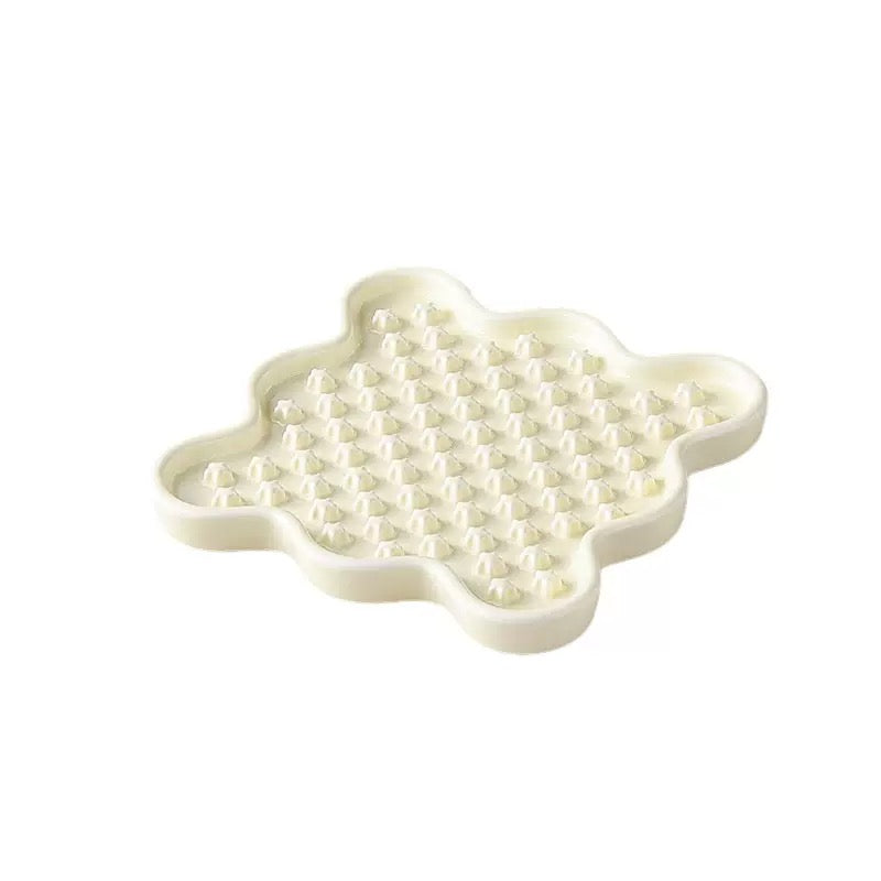 Ceramic Star Slow Feeder for Cats & Small Dogs