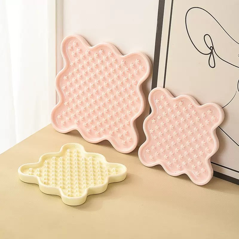 Ceramic Star Slow Feeder for Cats & Small Dogs