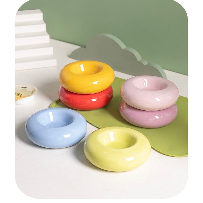 Ceramic Bagel Bowl for Cats, Wide Rim Whisker-Friendly Cat Bowl