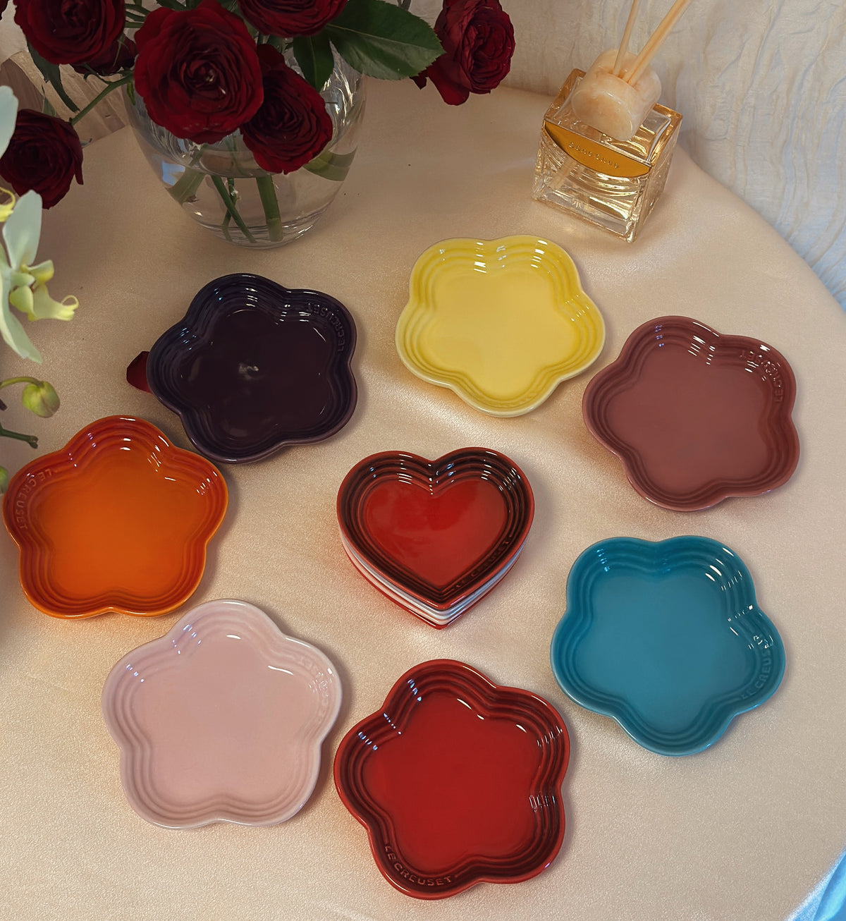 Ceramic Flower Plates & Stands, Feeding Plates for Cats
